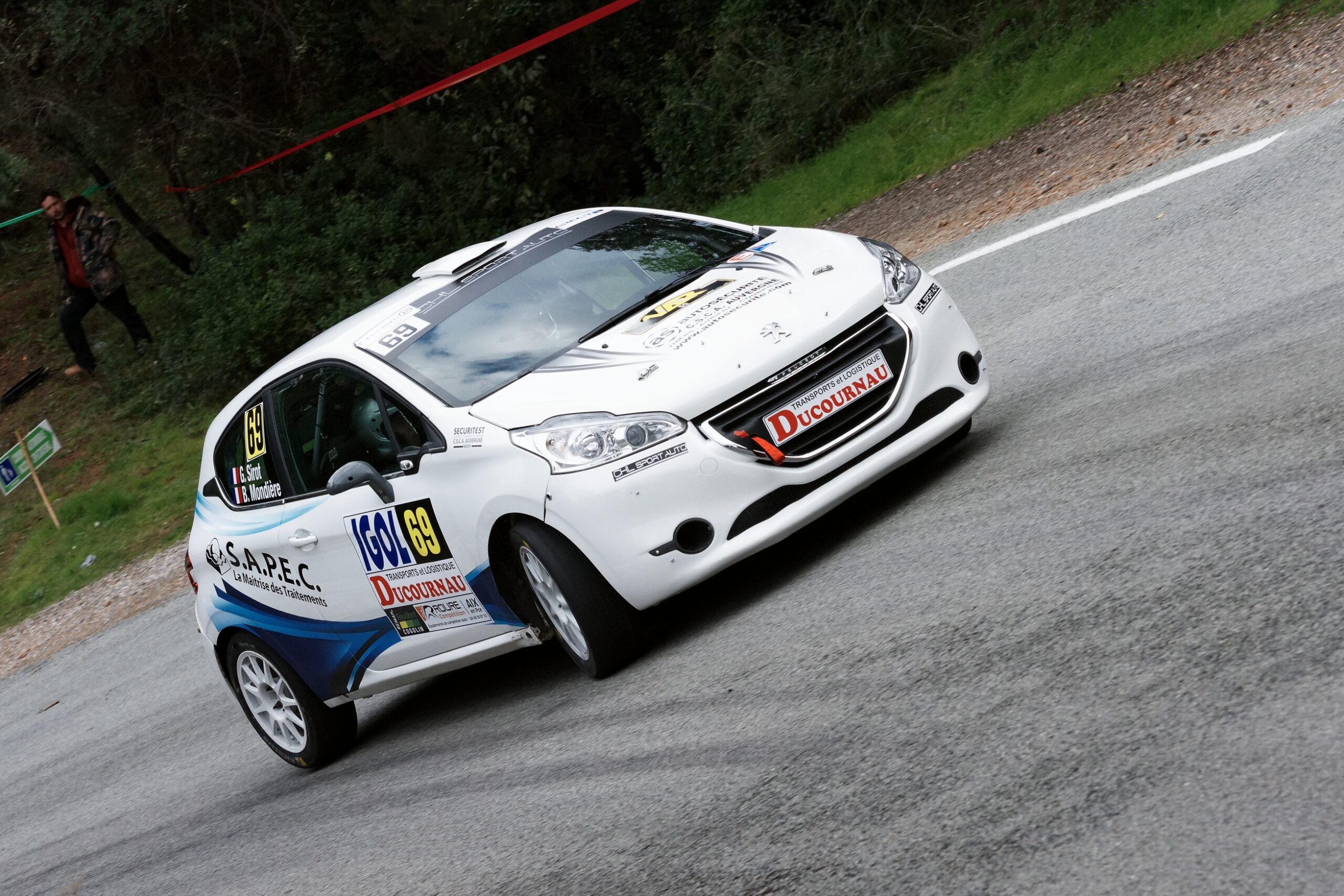 Lire la suite à propos de l’article La Peugeot 208 R2